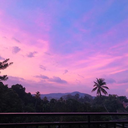 Chathu Holiday Home Kandy Eksteriør bilde