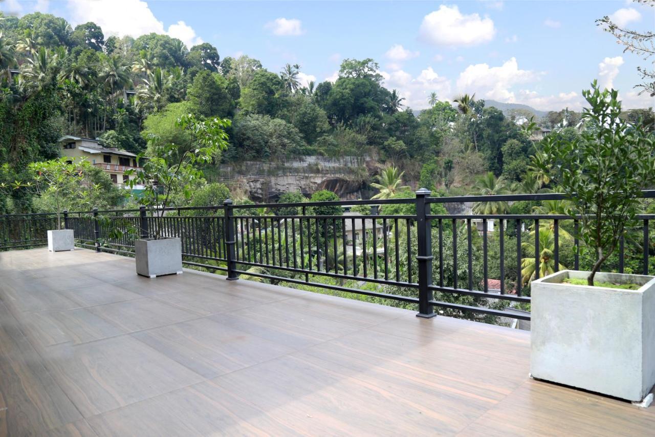 Chathu Holiday Home Kandy Eksteriør bilde