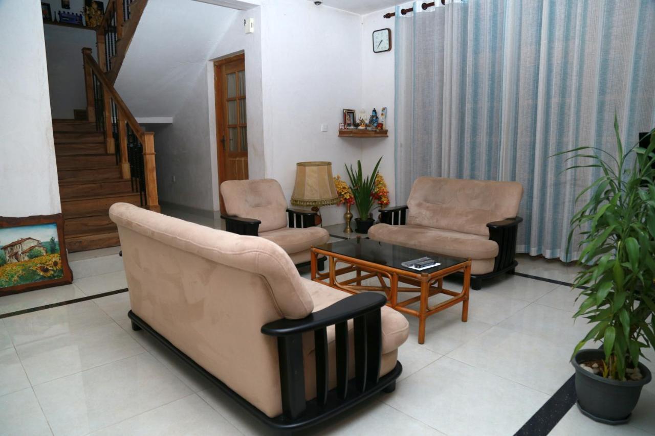 Chathu Holiday Home Kandy Eksteriør bilde