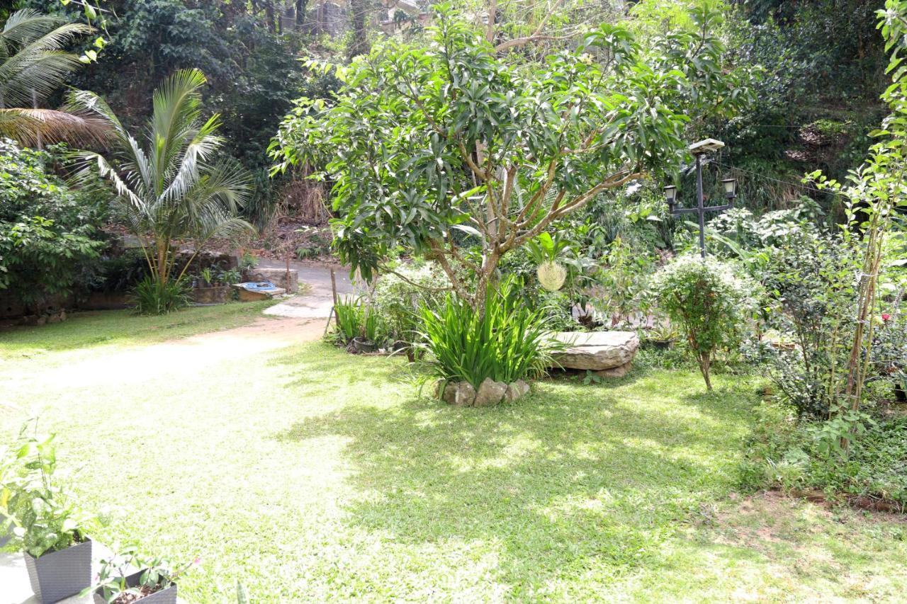Chathu Holiday Home Kandy Eksteriør bilde