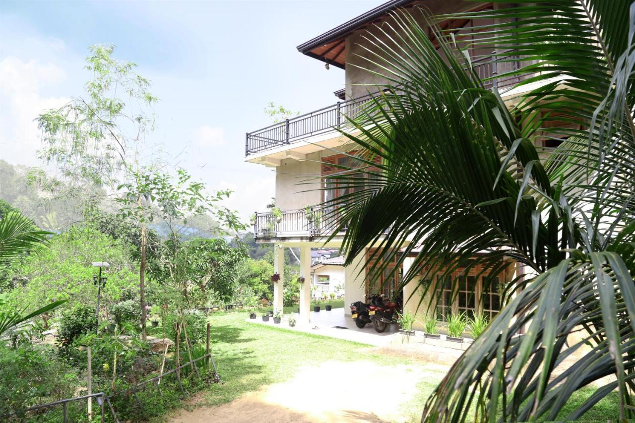 Chathu Holiday Home Kandy Eksteriør bilde